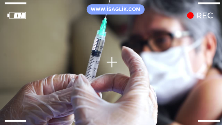 65 yaş ve üzeri kişiler için önerilen aşılar, yaşlılığa bağlı olarak bağışıklık sisteminin zayıflaması ve yaşa bağlı sağlık risklerinin artması nedeniyle önemlidir.